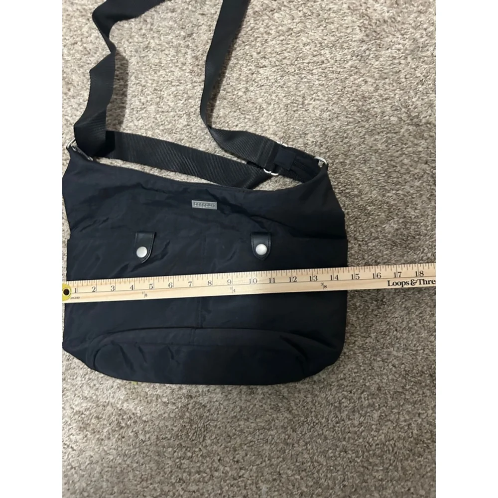 Women's Baggallini Black Crossbody Bag - Picture 2 of 3